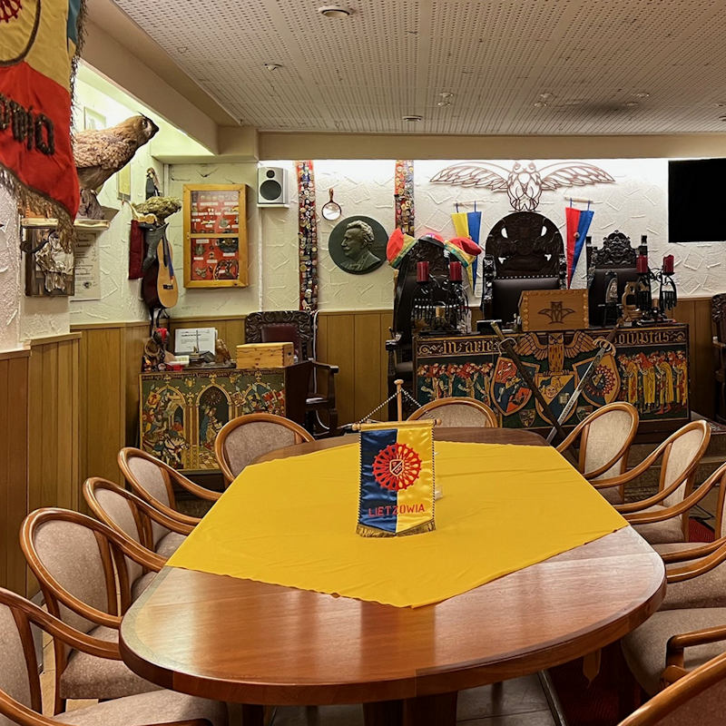 Die schlaraffische Rittertafel in der Adonisveste